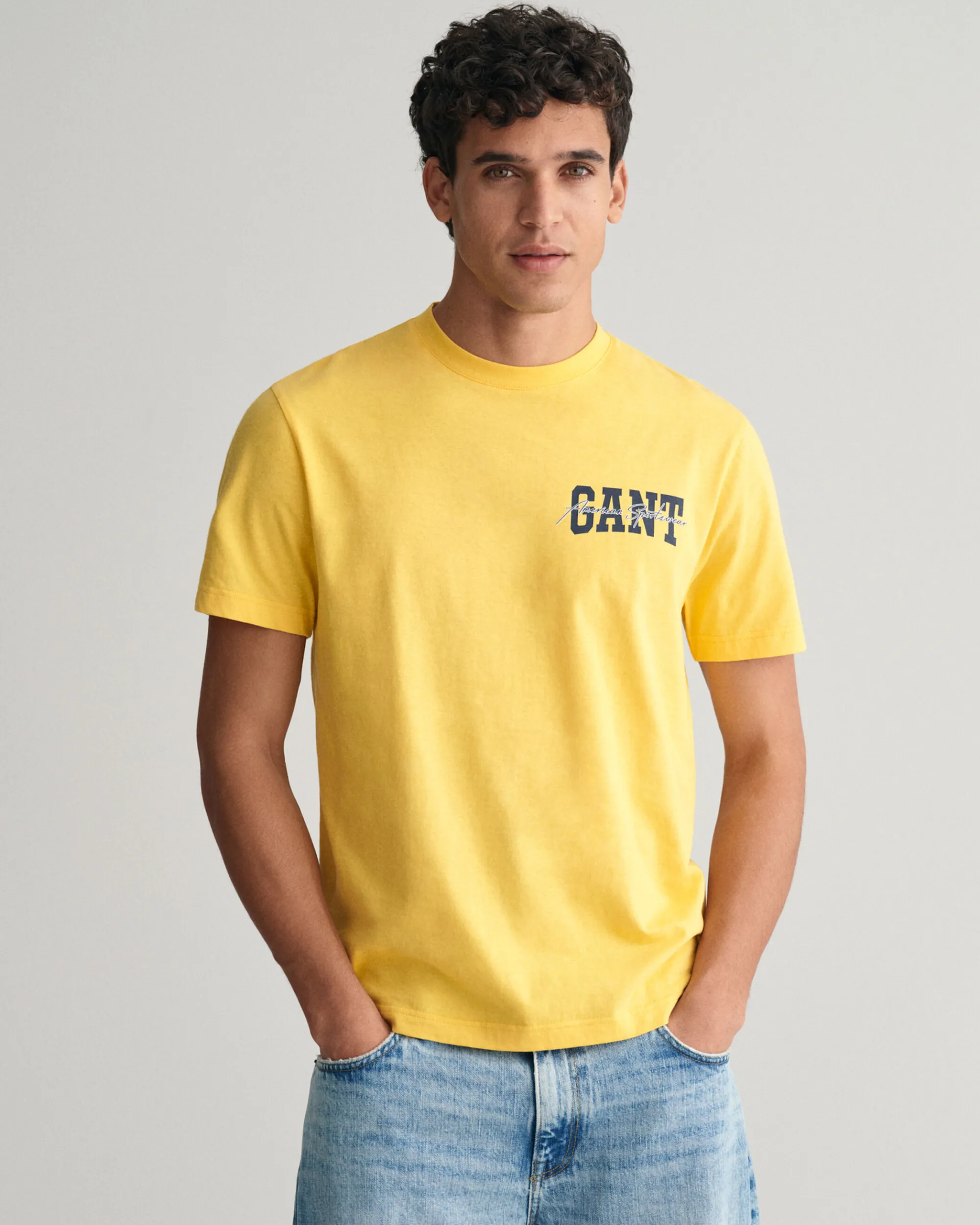 GANT Arch Script Graphic T-Shirt