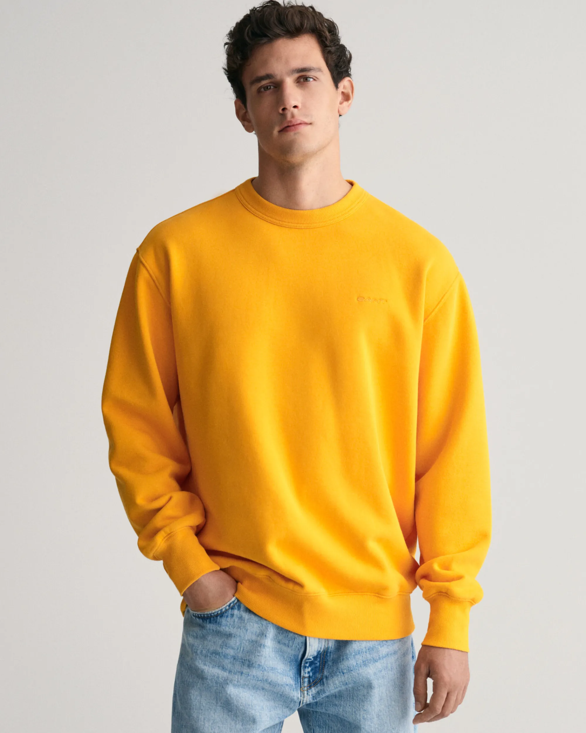 GANT Logo Crew Neck Sweatshirt