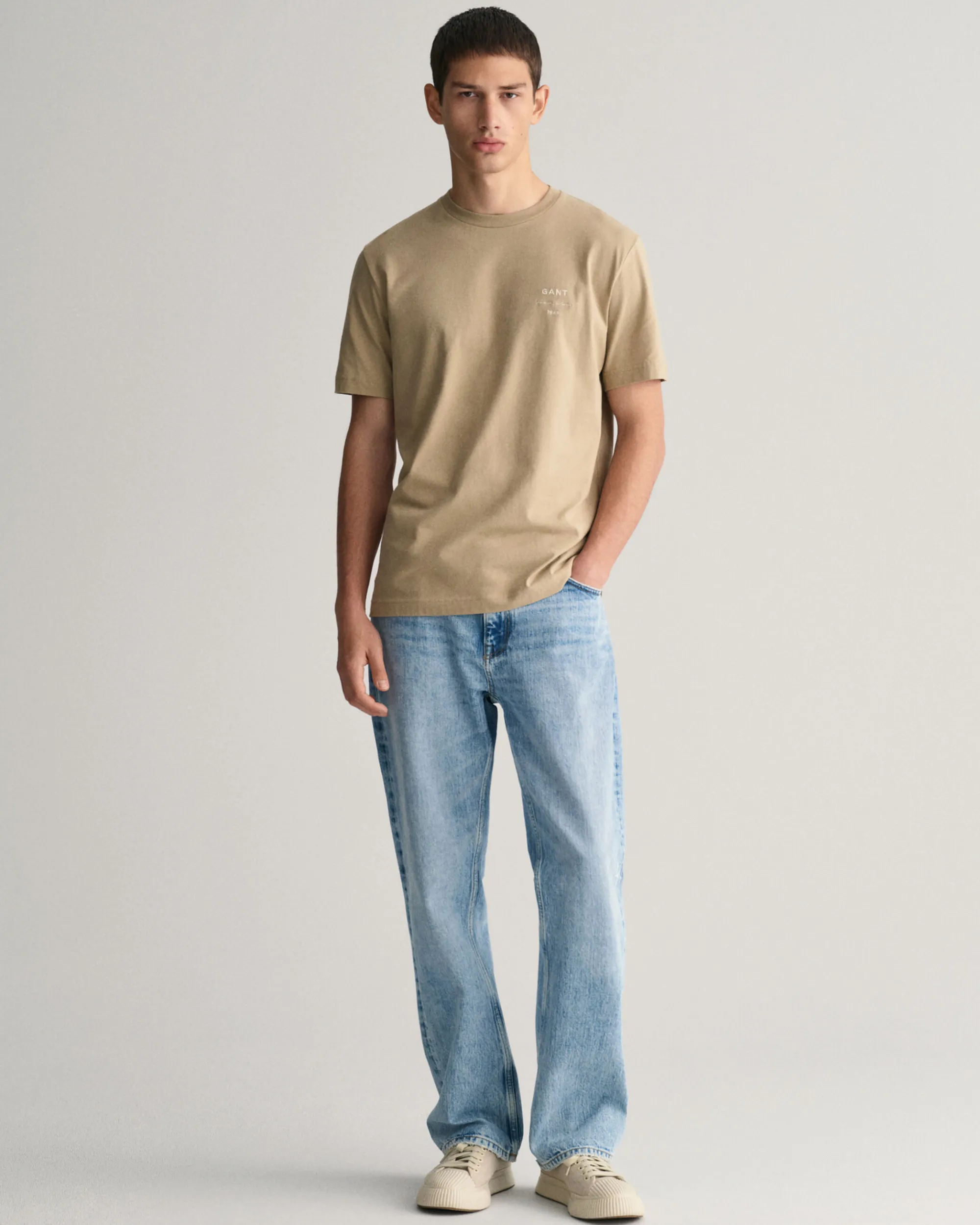 GANT Script Graphic T-Shirt