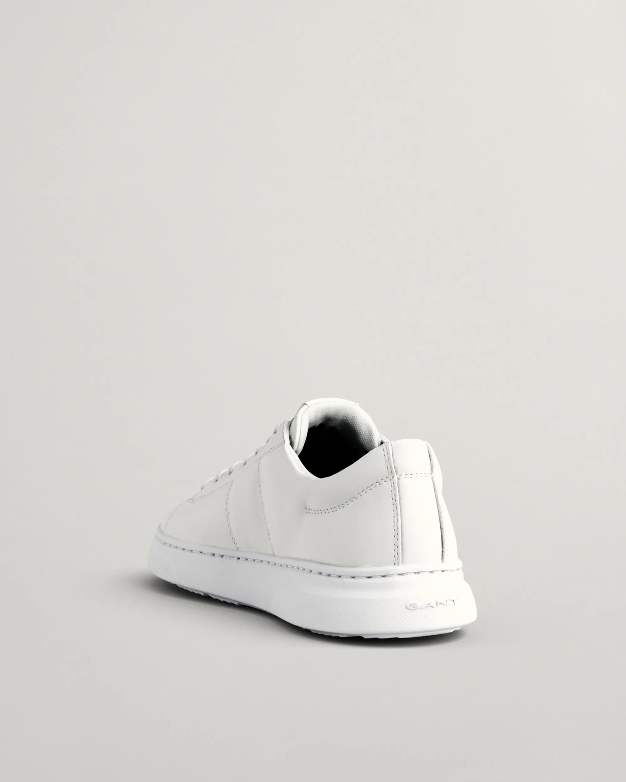 Joree Sneakers