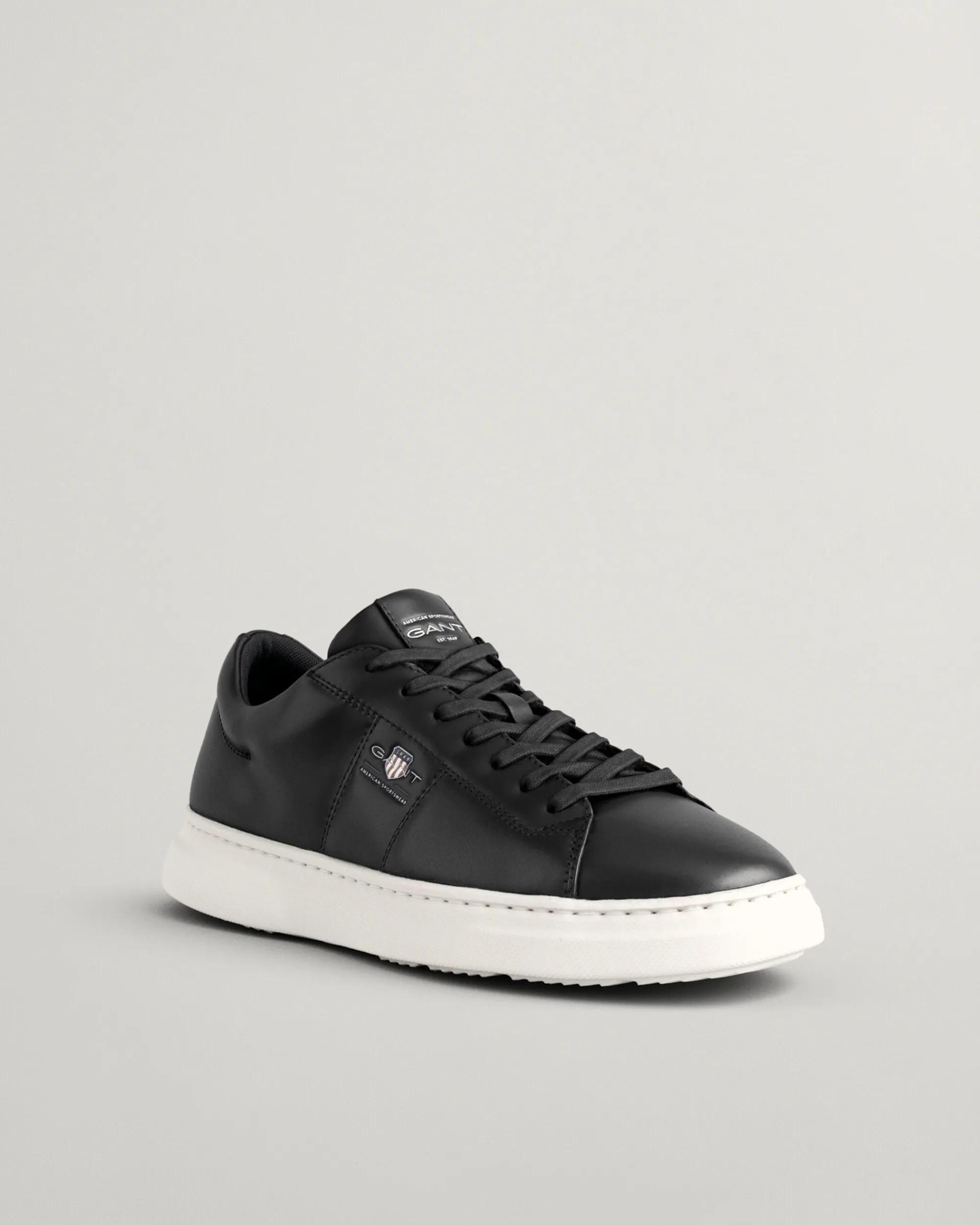 Joree Sneakers