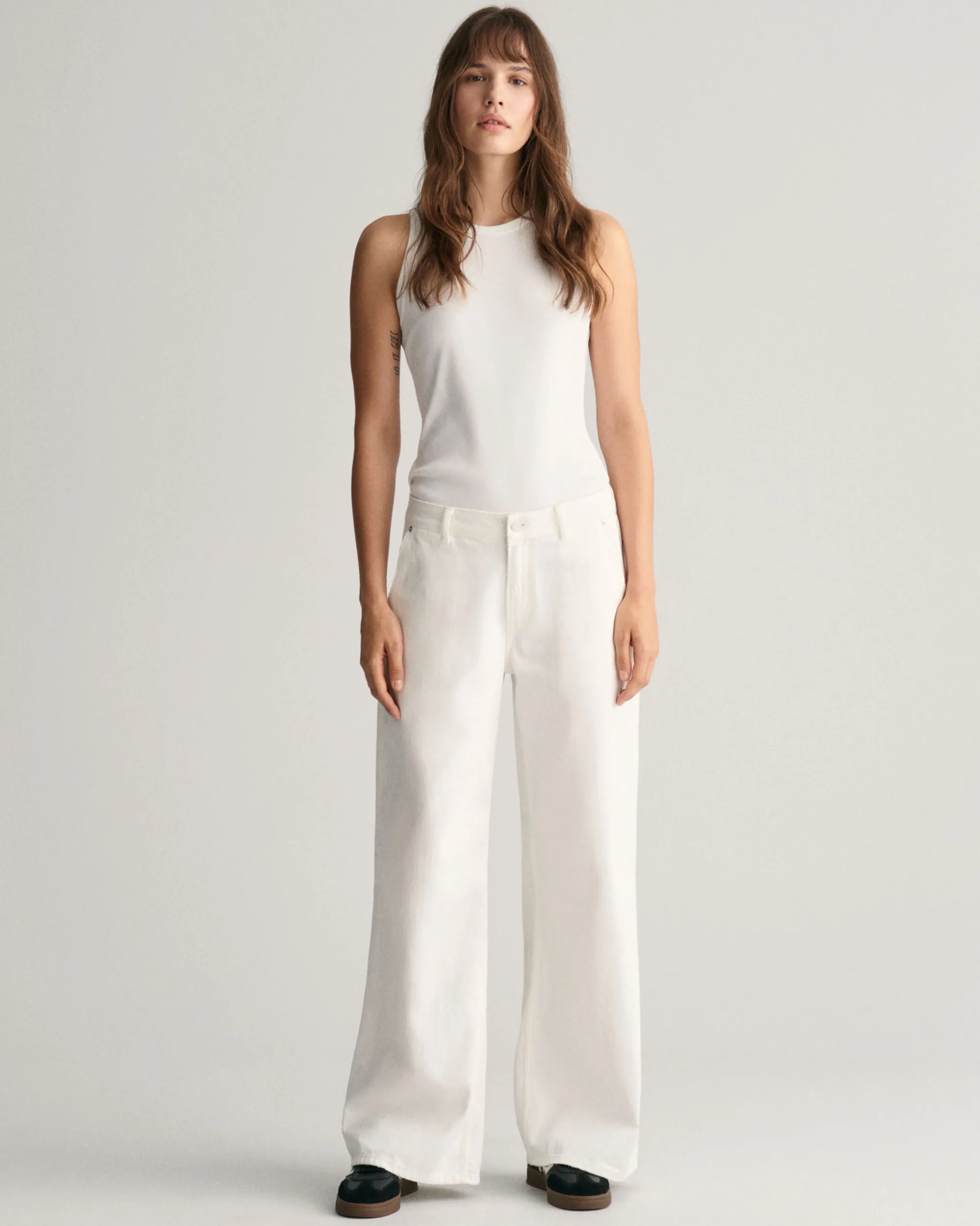 Low-Waisted Wide Leg White Jeans