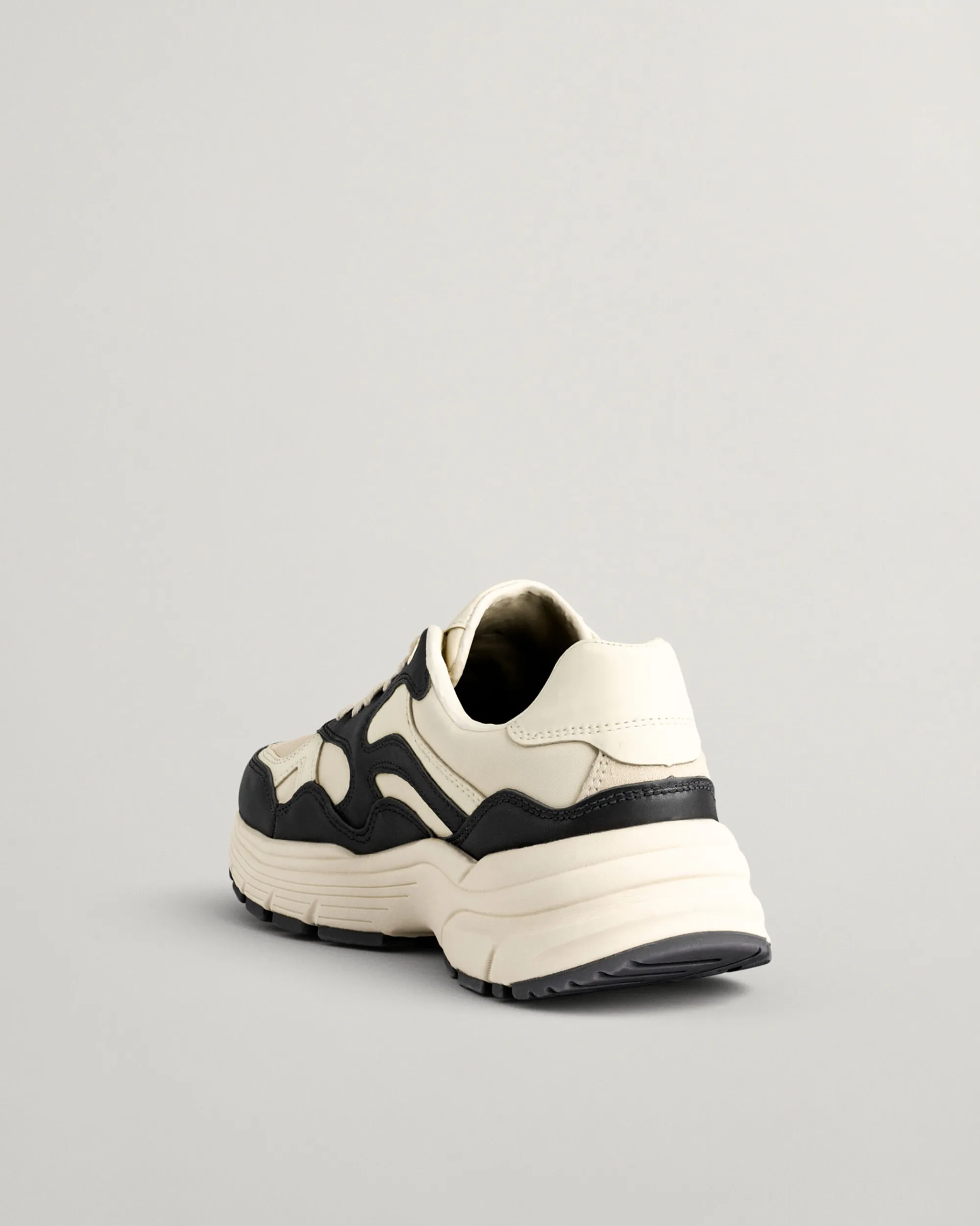 Neuwill Sneakers