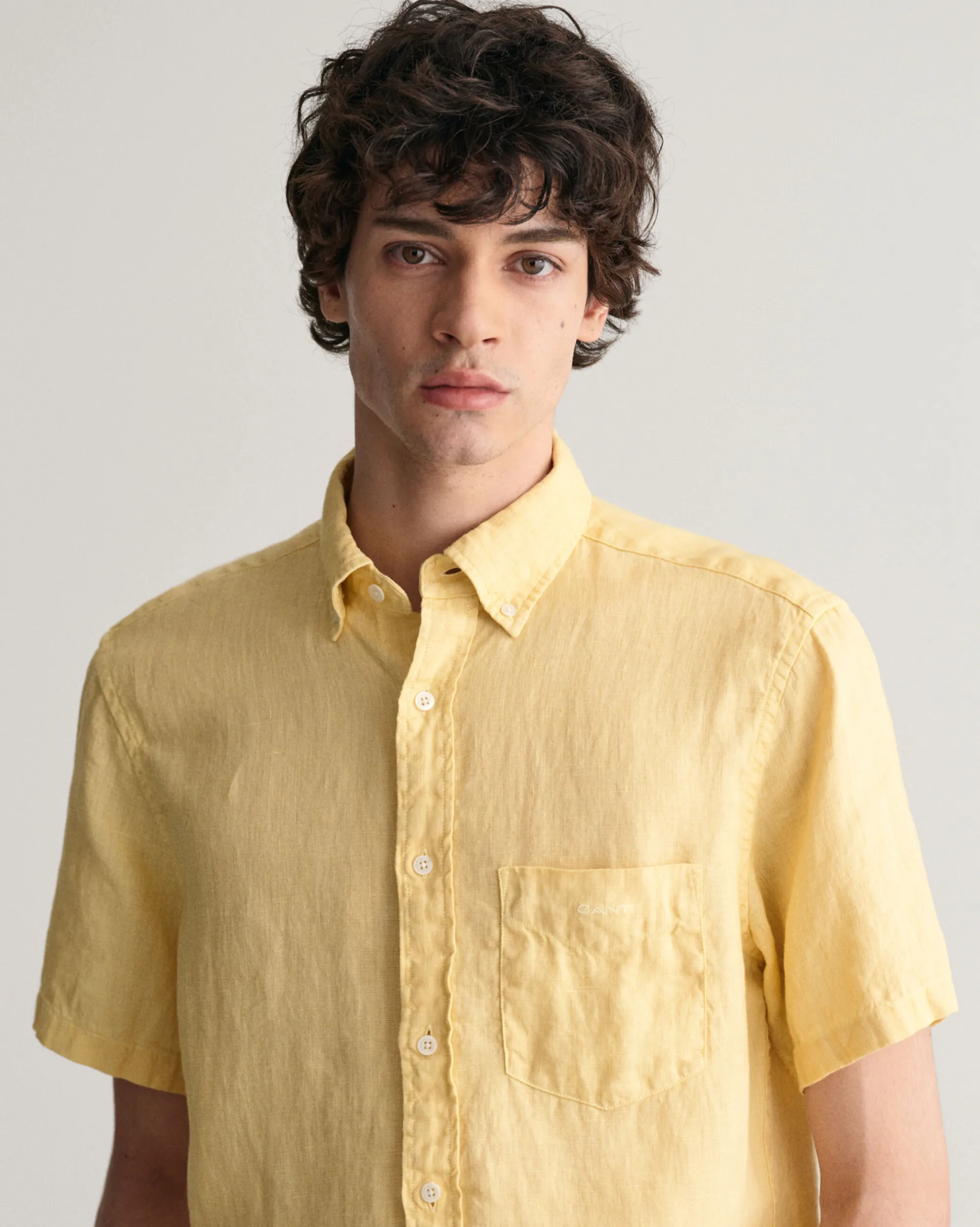 Regular Fit Garment-Dyed Linen Short Sleeve Shirt