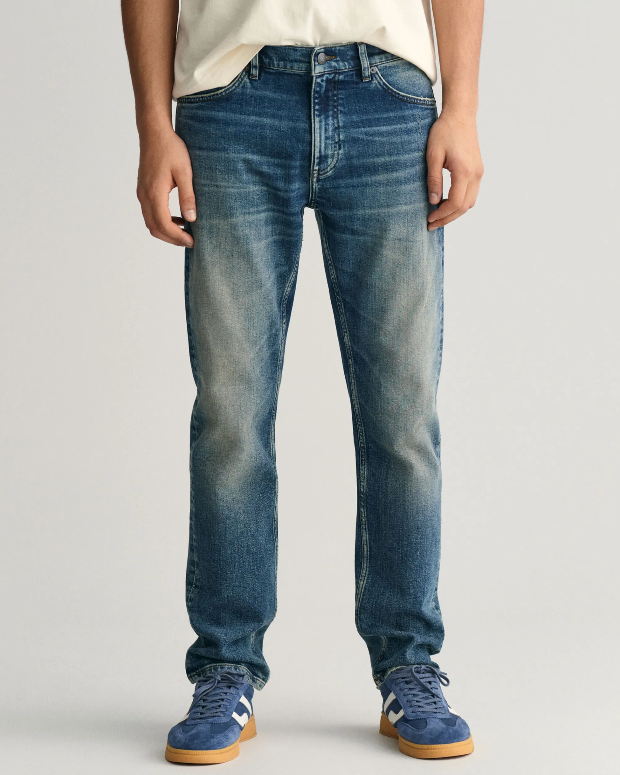 Regular Fit Vintage Wash Jeans