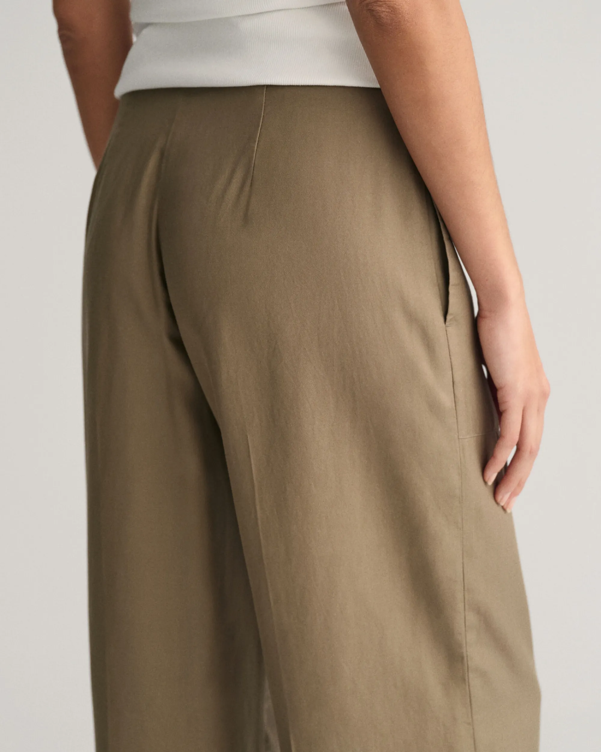 Relaxed Fit Tie Waist Pants