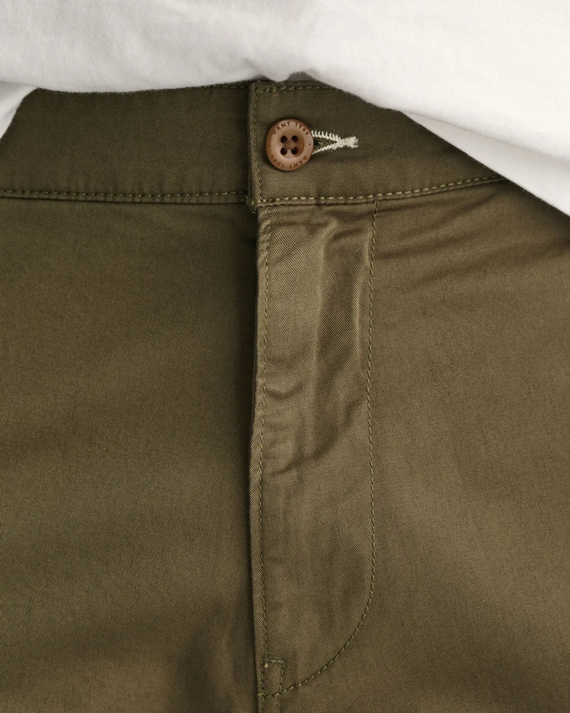 Relaxed Fit Twill Cargo Shorts