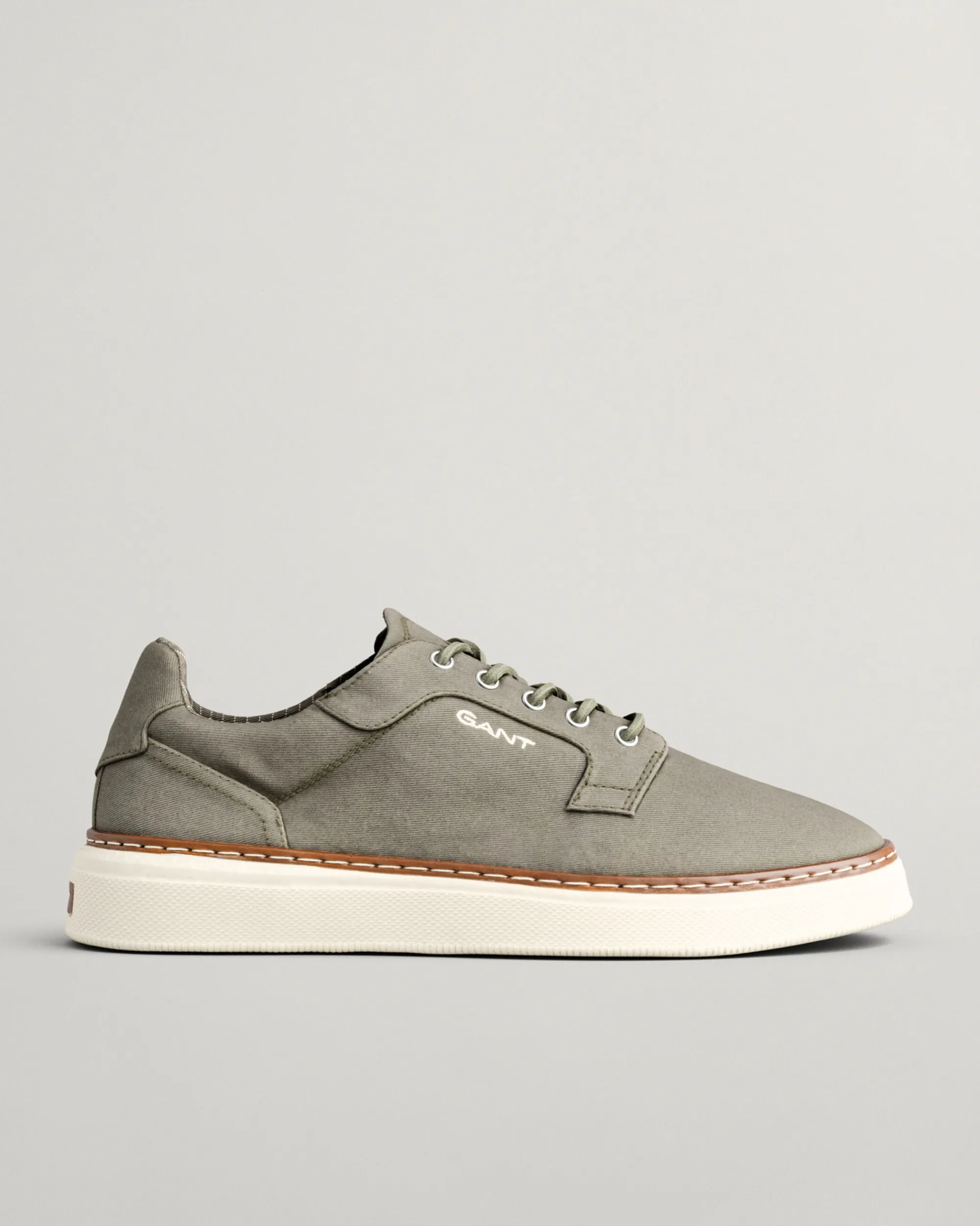 San Prep Sneakers