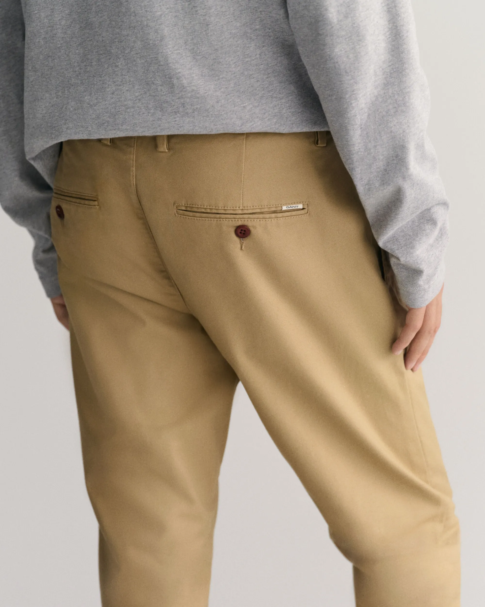 Slim Fit Tech Prep邃