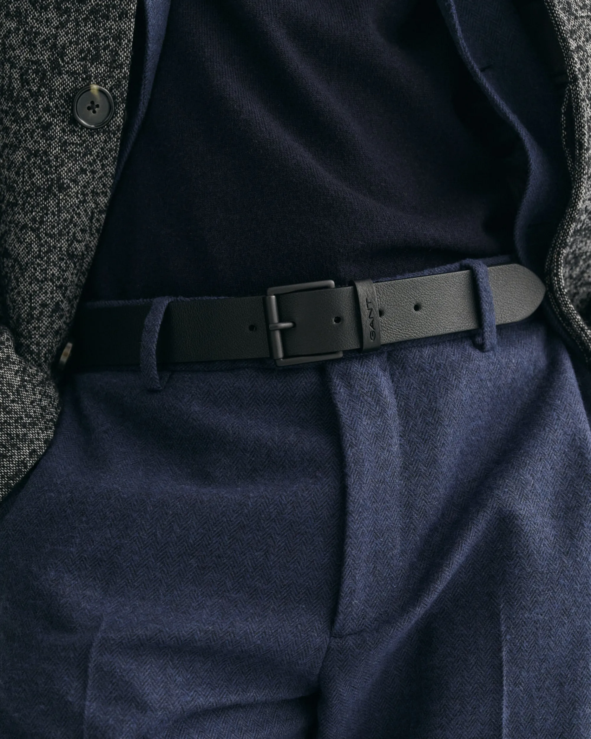 Tonal Buckle Leather Belt